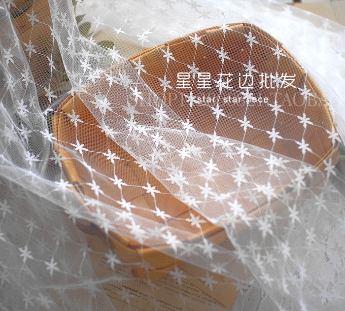 Rộng 150Cm Trắng Đen Jaquard N - đánh giá và giá Crystal Mesh Fabric