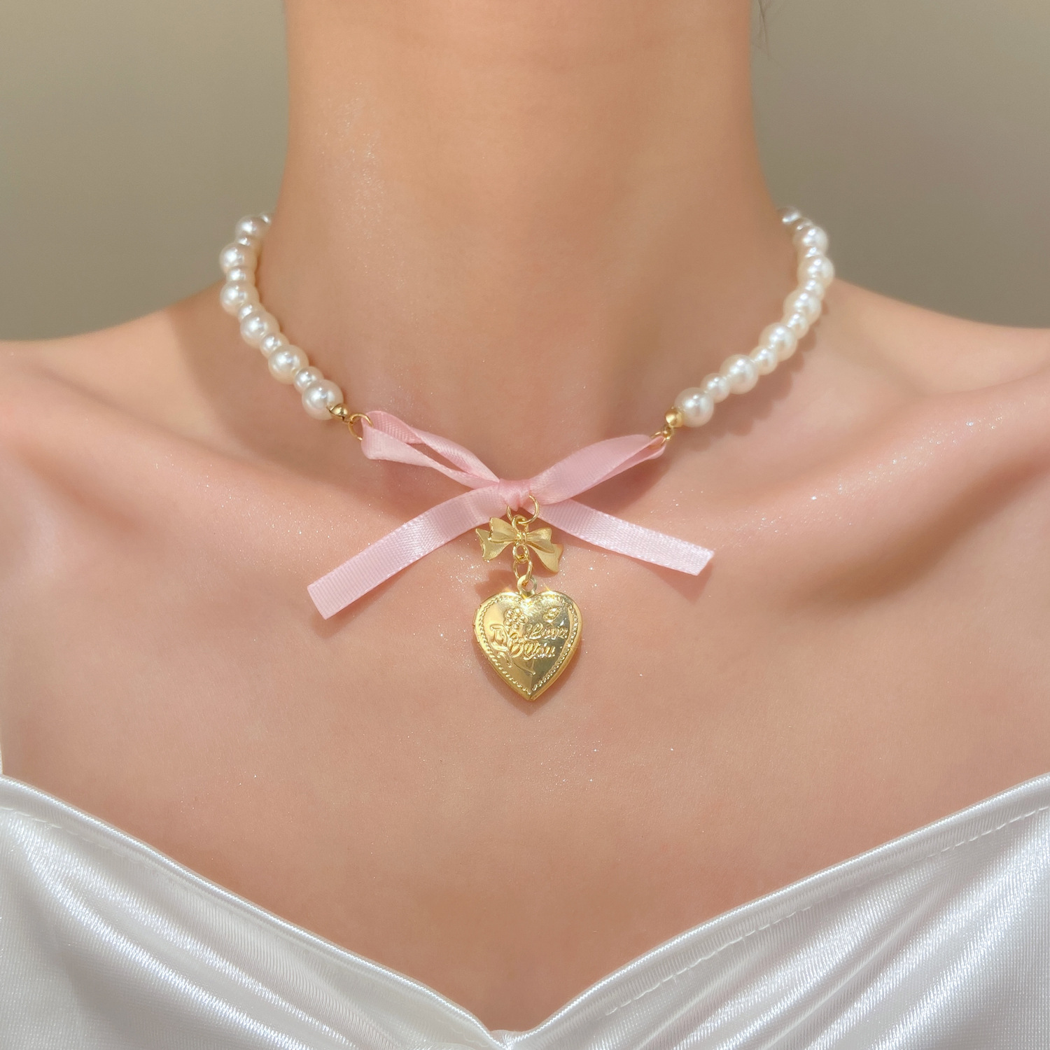 French Romantic Pink Bowknot H - đánh giá và giá Pearl Trim Chain